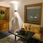 Gartenwohnung An Der Familienabfahrt * بريكسن ام تاله