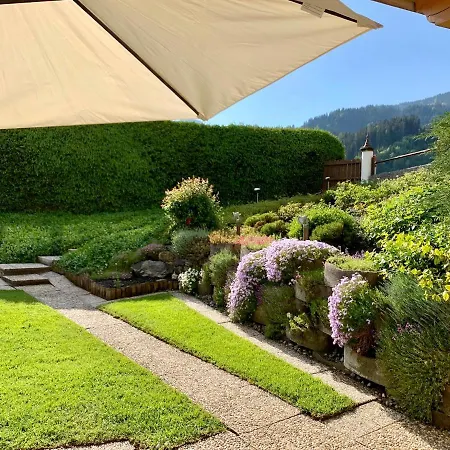 Gartenwohnung An Der Familienabfahrt Apartamento