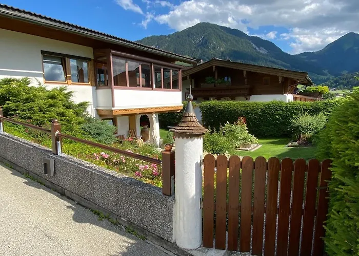 Gartenwohnung An Der Familienabfahrt アパート *